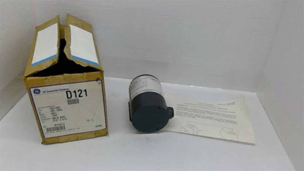 GE 5PY59EY3 Tachometer Generator 28VAC/100 RPM 5000RPM