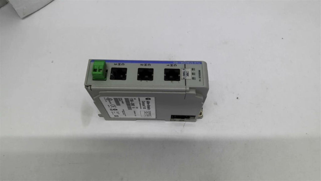 Allen-Bradley 1769-IF4XO2 Ser A Compact I/O Analog Module