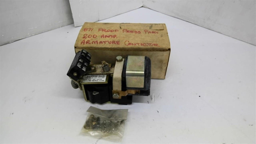 Siemens-Allis 14-193-757-586 Armature Contactor