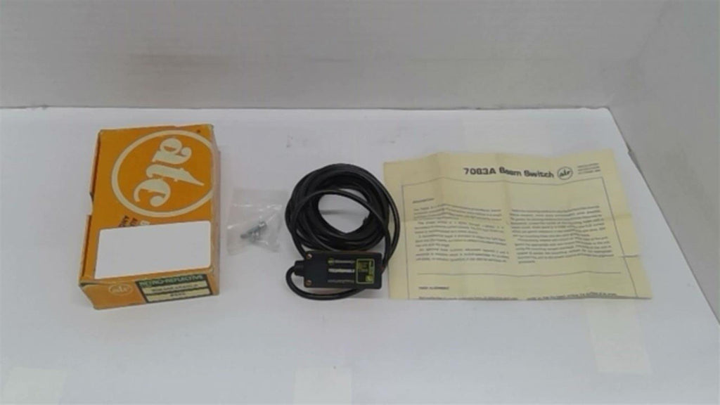 ATC 7083AR4X4NLX Retro-Reflective Beam Switch Sensor