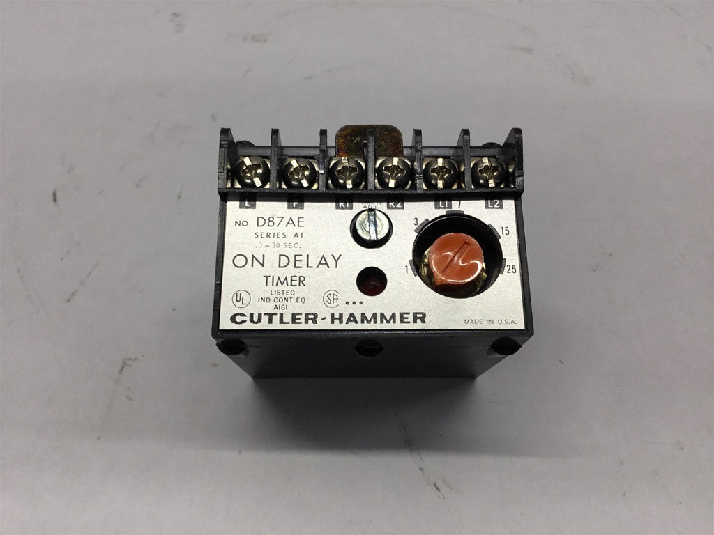 Cutler Hammer D87AE Delay Timer 120 Volts