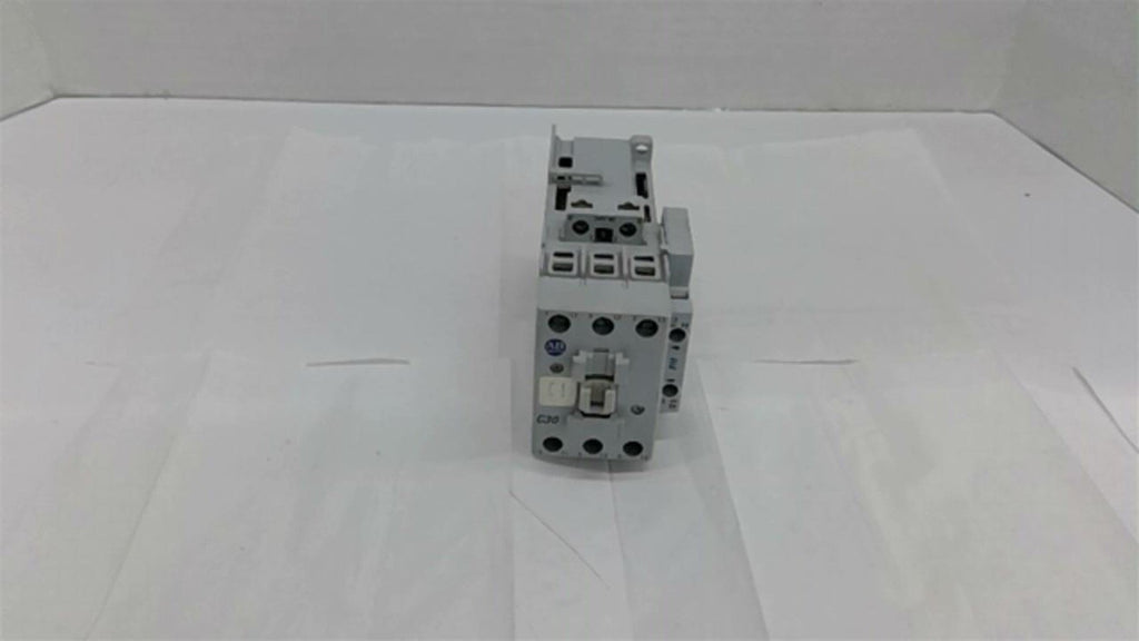 Allen Bradley 100-C30Z*00 Series C Contactor 460 Volt at 20 HP