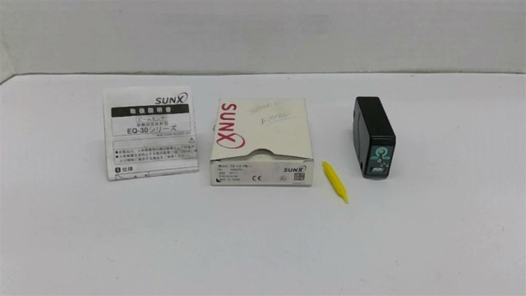 Sunx EQ-34-PN-J Reflective Photoelectric Sensor New