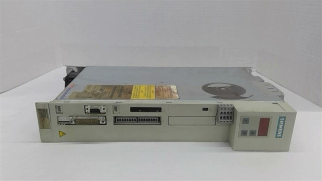 Siemens 6SE7015-0EP50-Z AC Drive 5 Amp 480 Volts