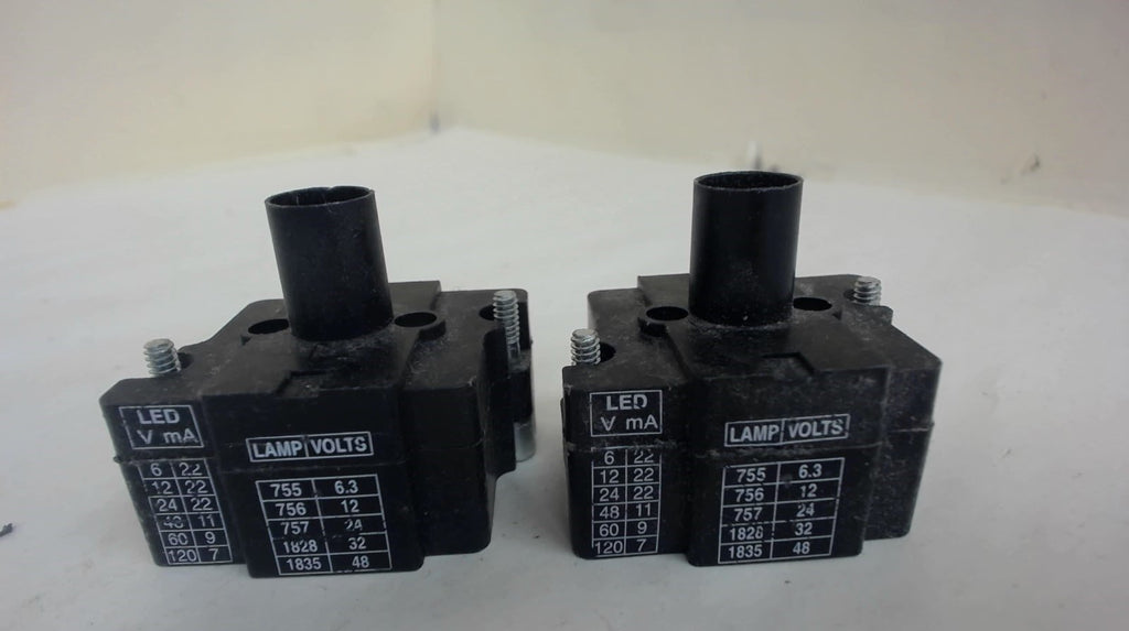 LOT OF 2 CUTLER-HAMMER 10250T/91000T CONTACT BLOCK, ** INCOMPLETE PART NUMBER **
