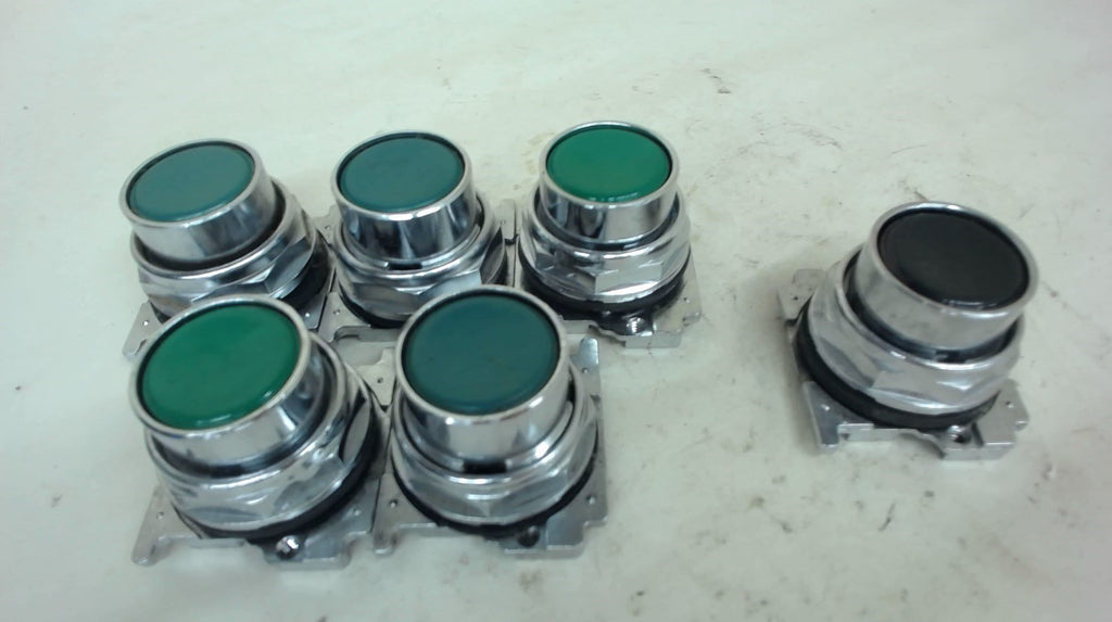 LOT OF 6 --- 5 EACH GREEN PUSHBUTTONS AND 1 EACH BLACK PUSHBUTTON