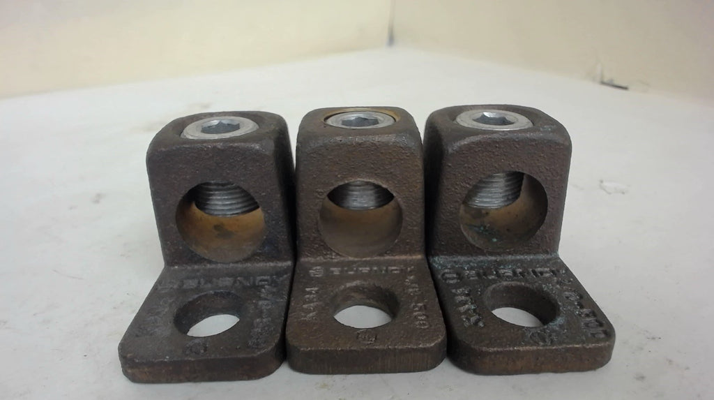 LOT OF 3 BURNDY 4/0-500 LUG CONNECTORS, KA34