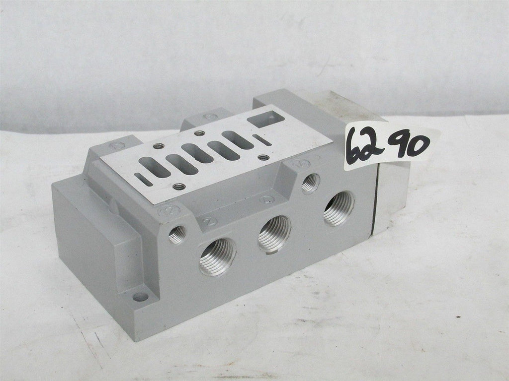 Solenoid Block / Manifold With 6 Ports 1/2" Npt New