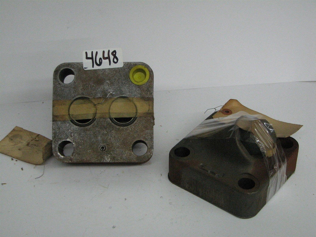 Manually Adjustable Hydraulic Flow Valve 5" Square 1-1/2" Base Thickness