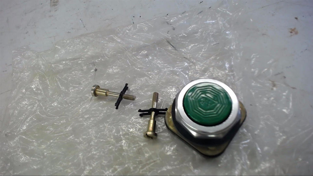 ALLEN-BRADLEY 800T-A GREEN FLUSH PUSHBUTTON