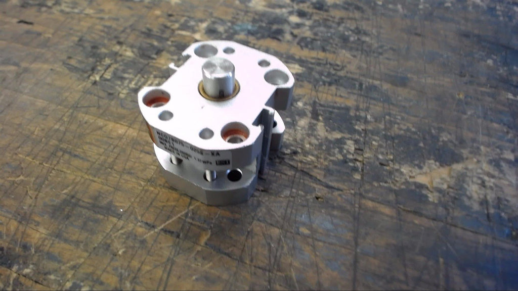SMC NCQ78075-025S-XA PNEUMATIC CYLINDER 200 PSI, 1.37 MPa