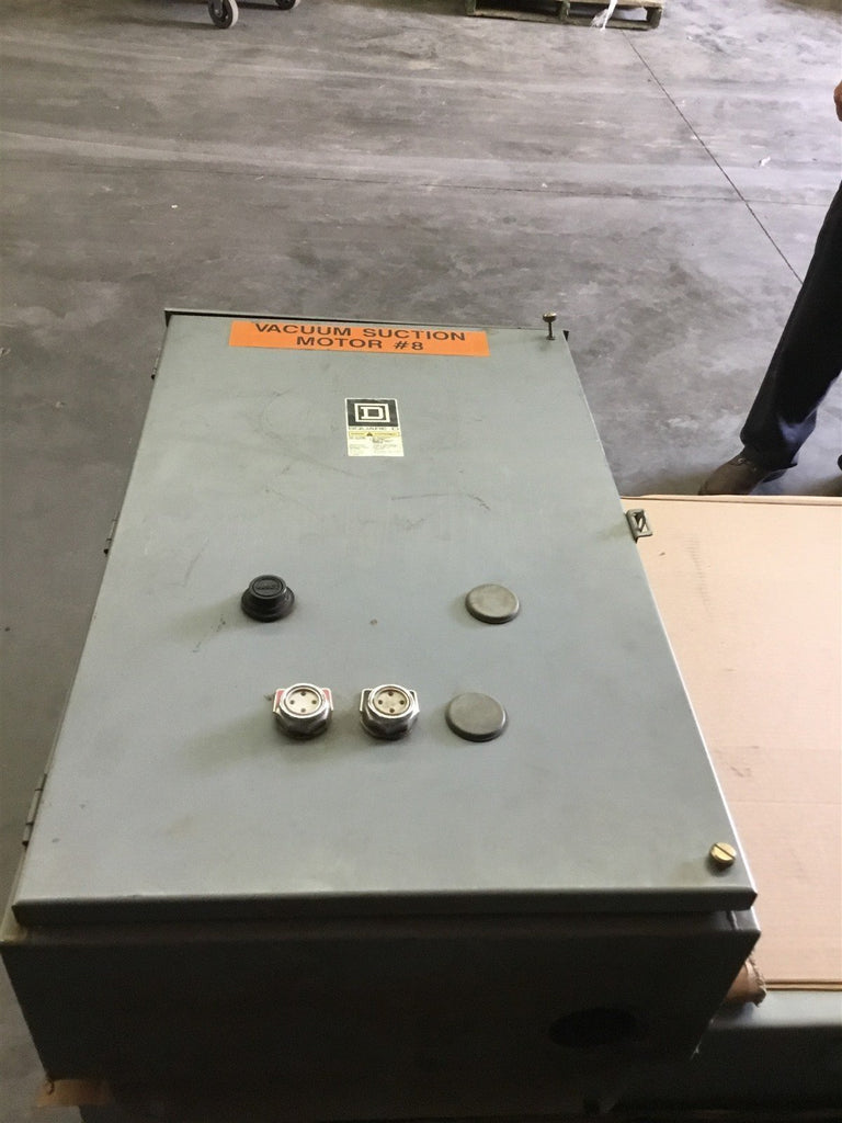 SQUARE D 8536SFA1V02S NEMA SIZE 4 STARTER MOUNTED IN TYPE 12 ENCLOSURE 120V COIL