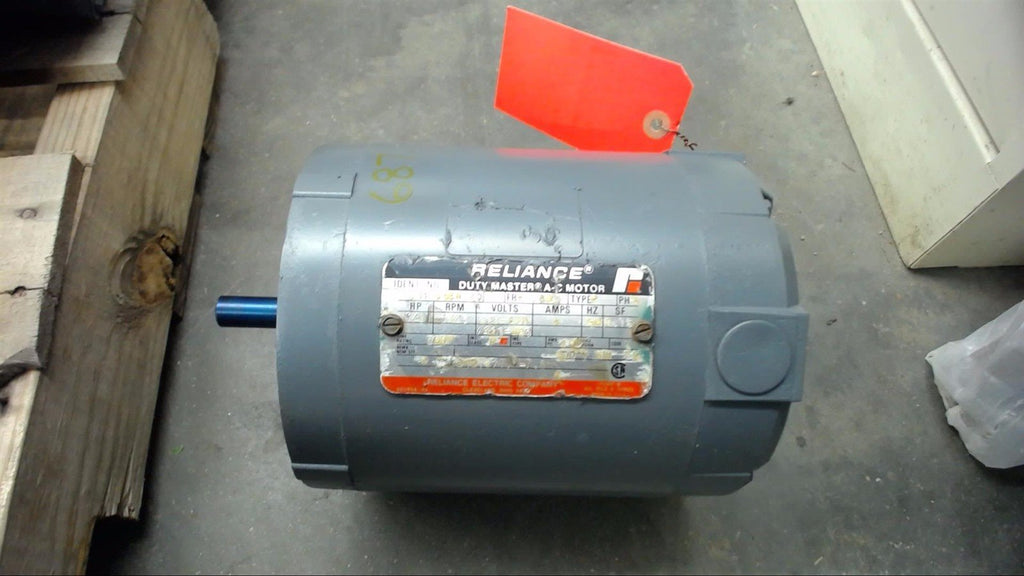 RELIANCE P56H1338W 1/2 HP AC MOTOR 208-230/460-480 VOLTS, 1725 RPM, 4P, 56C FR