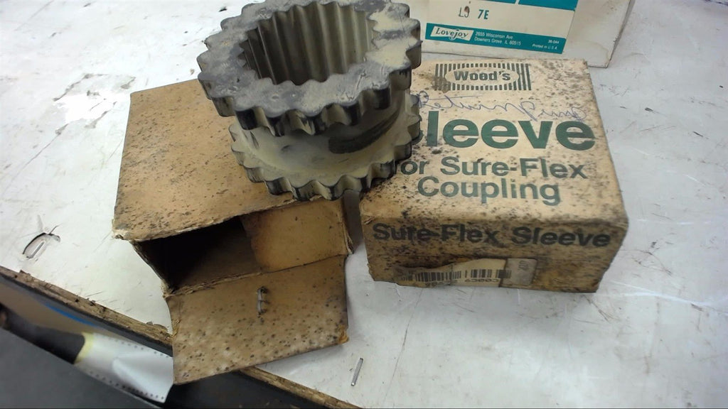 LOT OF 2--TB WOODS 5JE SURE-FLEX COUPLING SLEEVECOUPLING