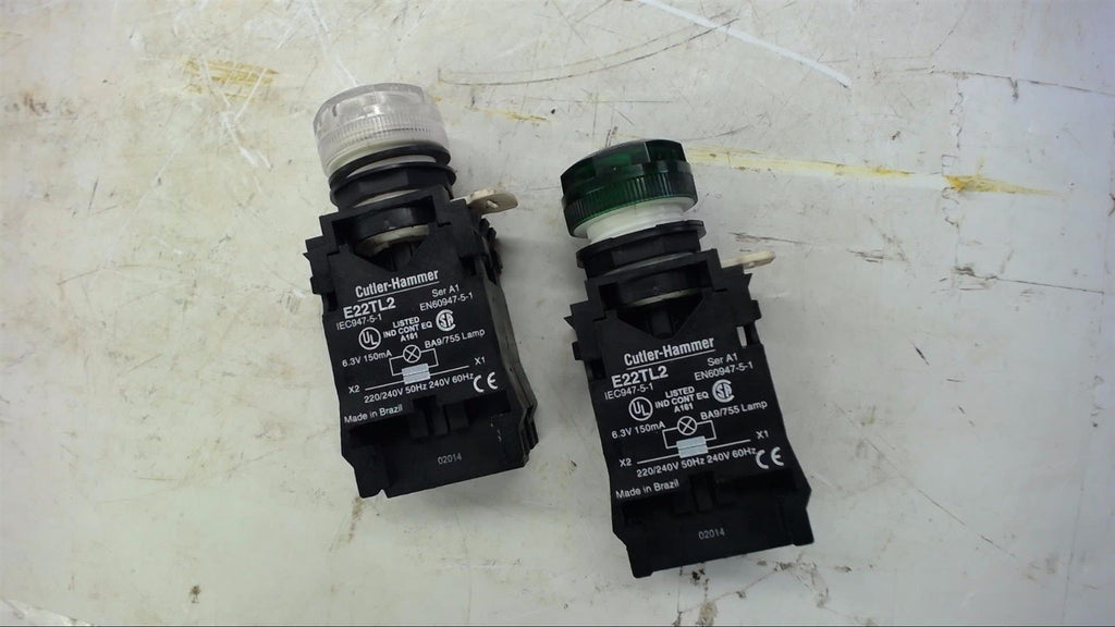 LOT OF 2--CUTLER-HAMMER E22TL2 PILOT LIGHT 1 EA GREEN, 1 EA WHITE