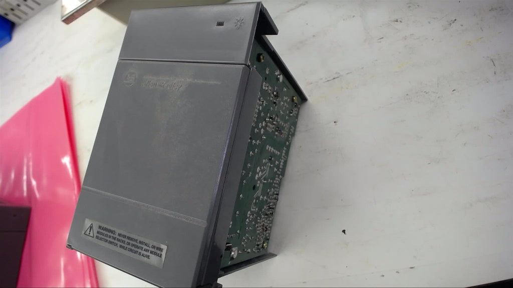 ALLEN-BRADLEY SLC 500 1746-P2 POWER SUPPLY 5A 5 VDC OUTPUT