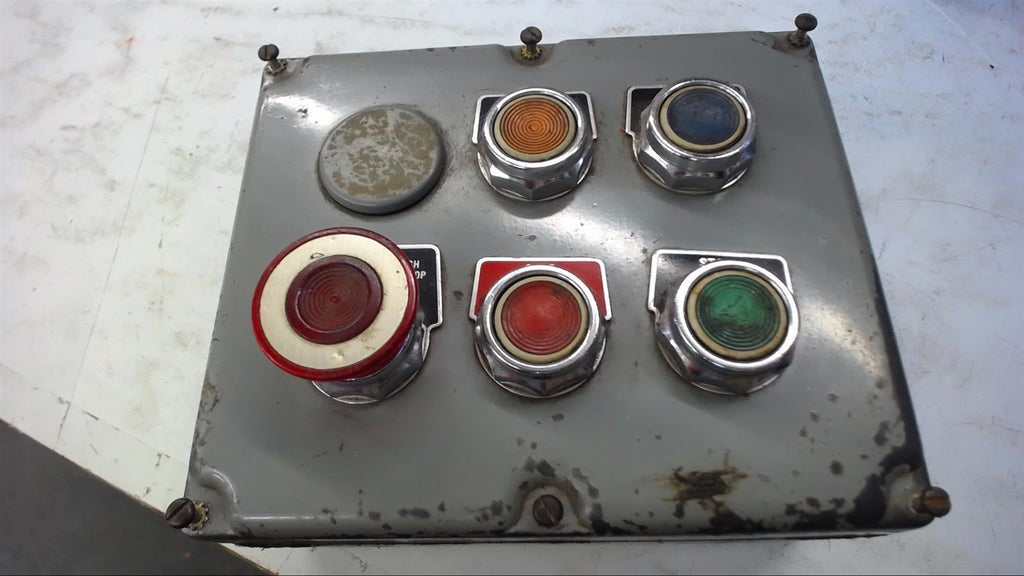 SQUARE D CLASS 9001 KY-6 CONTROL STATION