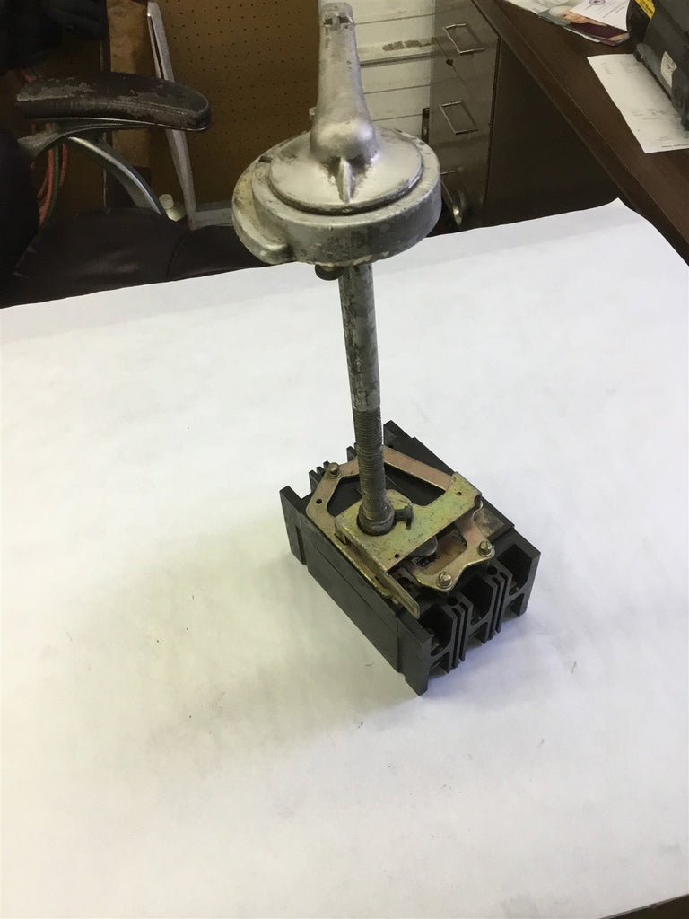 WESTINGHOUSE 30 AMP CIRCUIT BREAKER WITH DISCONNECT HANDLE