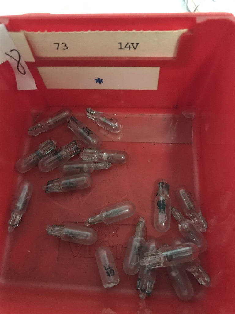 73 14V LOT OF 20 BULBS