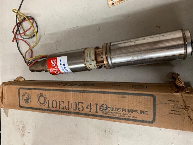 GOULDS PUMP W/ 1/2 HP 3-WIRE SUBMERSIBLE MOTOR SINGLE PHASE 230 VOLTS 3450 RPM