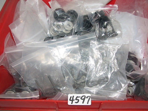 35 Packages Tekno # C0190521 Of Master Links , Cotter Pins , Gray Bushings,  New