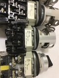 ALLEN-BRADLEY 800TC-H2B SELECTOR SWITCH 2 POSITIONS--LOT OF 4