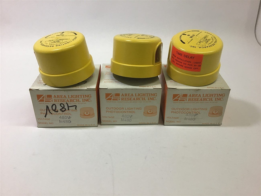 Area Lighting M480 480 Volts Photo Controller 1000 Watts 1800 VA Lot of 3