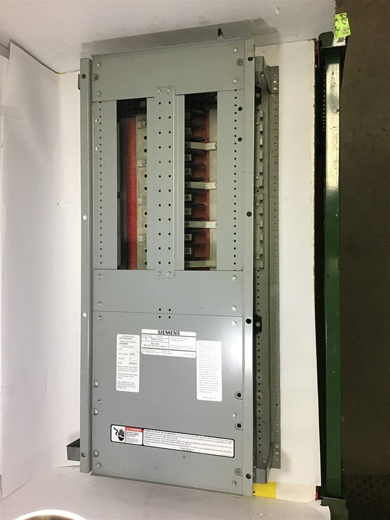 Siemens P2F30ML250FBS Panel P2 480 V 3 Ph 3 W