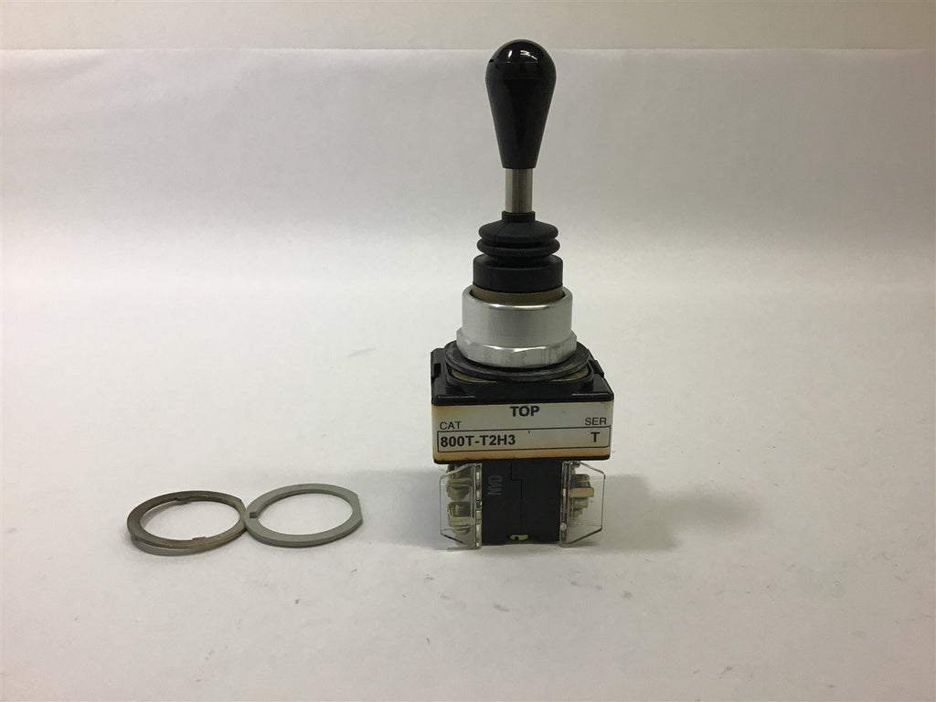 Allen-Bradley 800T-T2H3 Series T Toggle Switch