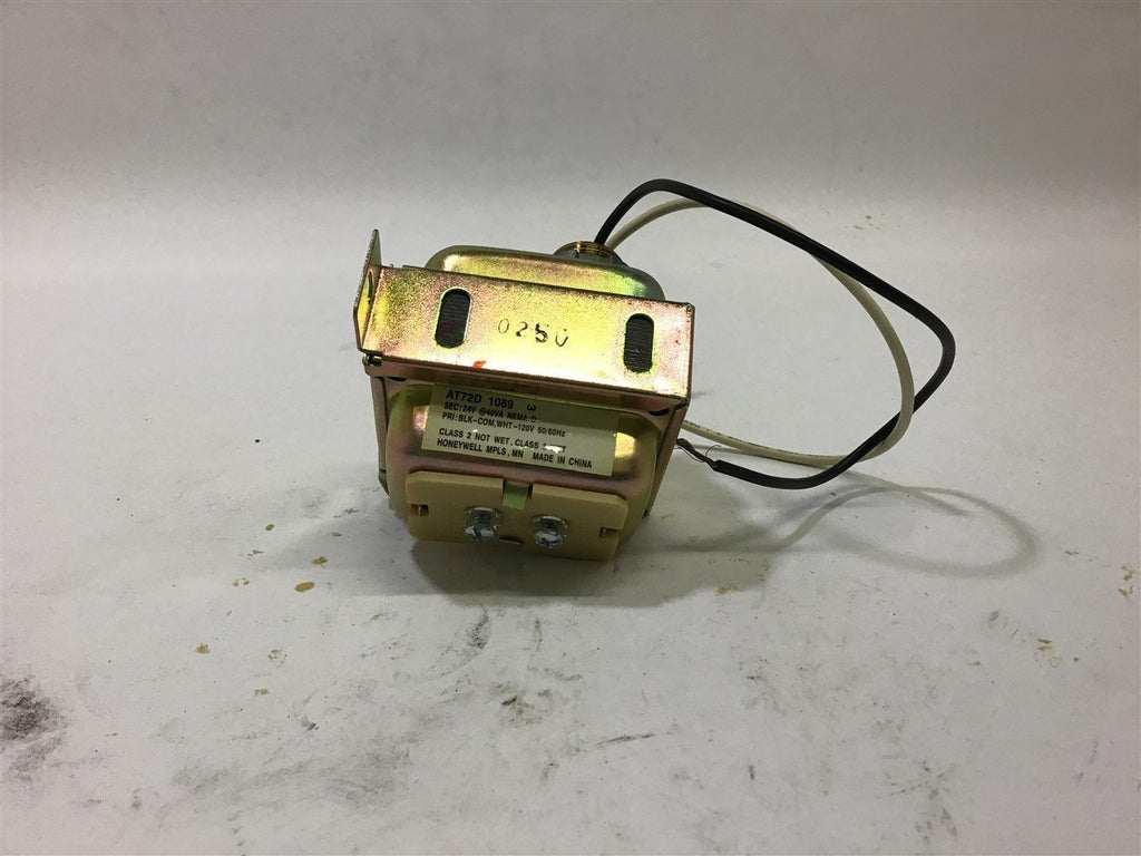Honeywell AT72D 1089 Transformer 24V Sec 120V Pri