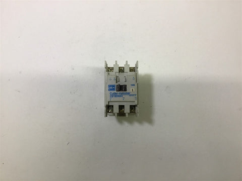 Cutler-Hammer CE15DNS3 Contactor 460 Volt @ 10 Hp 120 Volts Coil